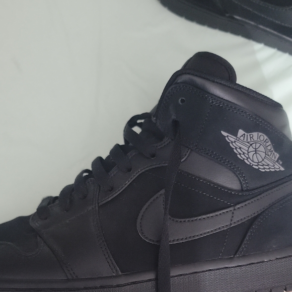 Nike Air Jordan Black High-Top Sneakers Leather And Suede Like New. - Picture 4 of 7